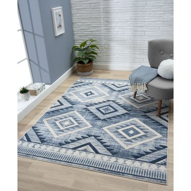 United Weavers of America Contemporary/Transitional Geometric Runner Rug, 2' 7" x 7' 2"