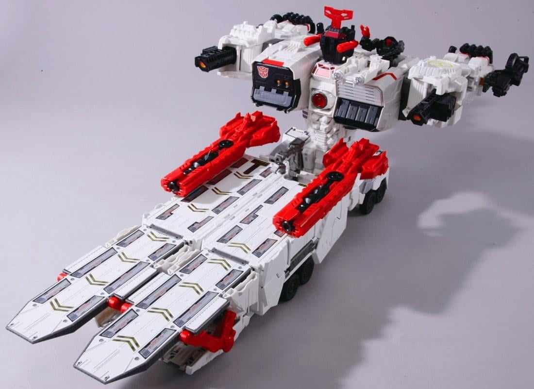 Transformers Generations TG-23 Metroplex Action Figure