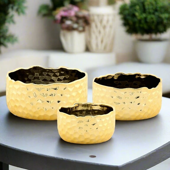 Urban Trends Ceramic Round  Pot