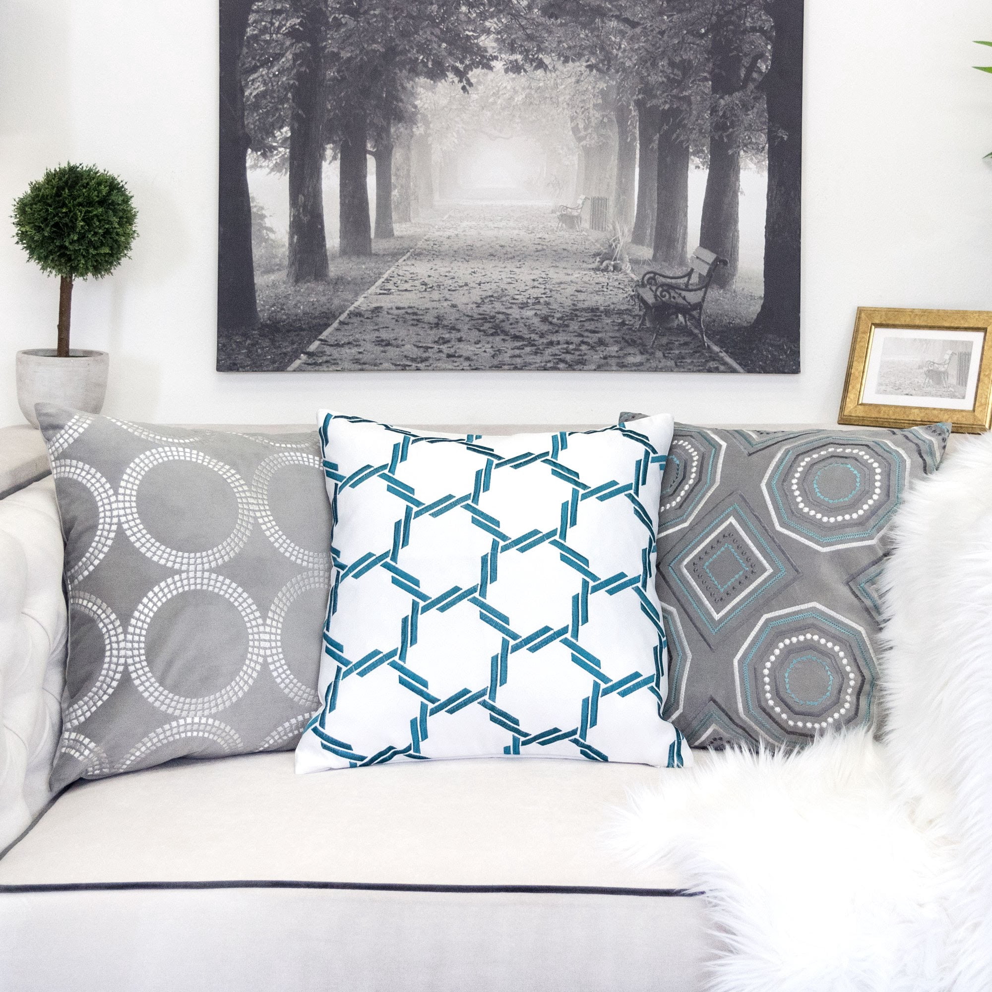 Aynslee White Geometric Polyester 20 in. x 20 in. Throw Pillow