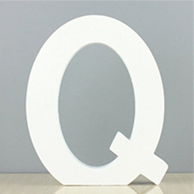 Adornos de madera blanco (Q) 15*12*2cm + dos ganchos metálicos (Personalización marca Amazon, requiere autorización)