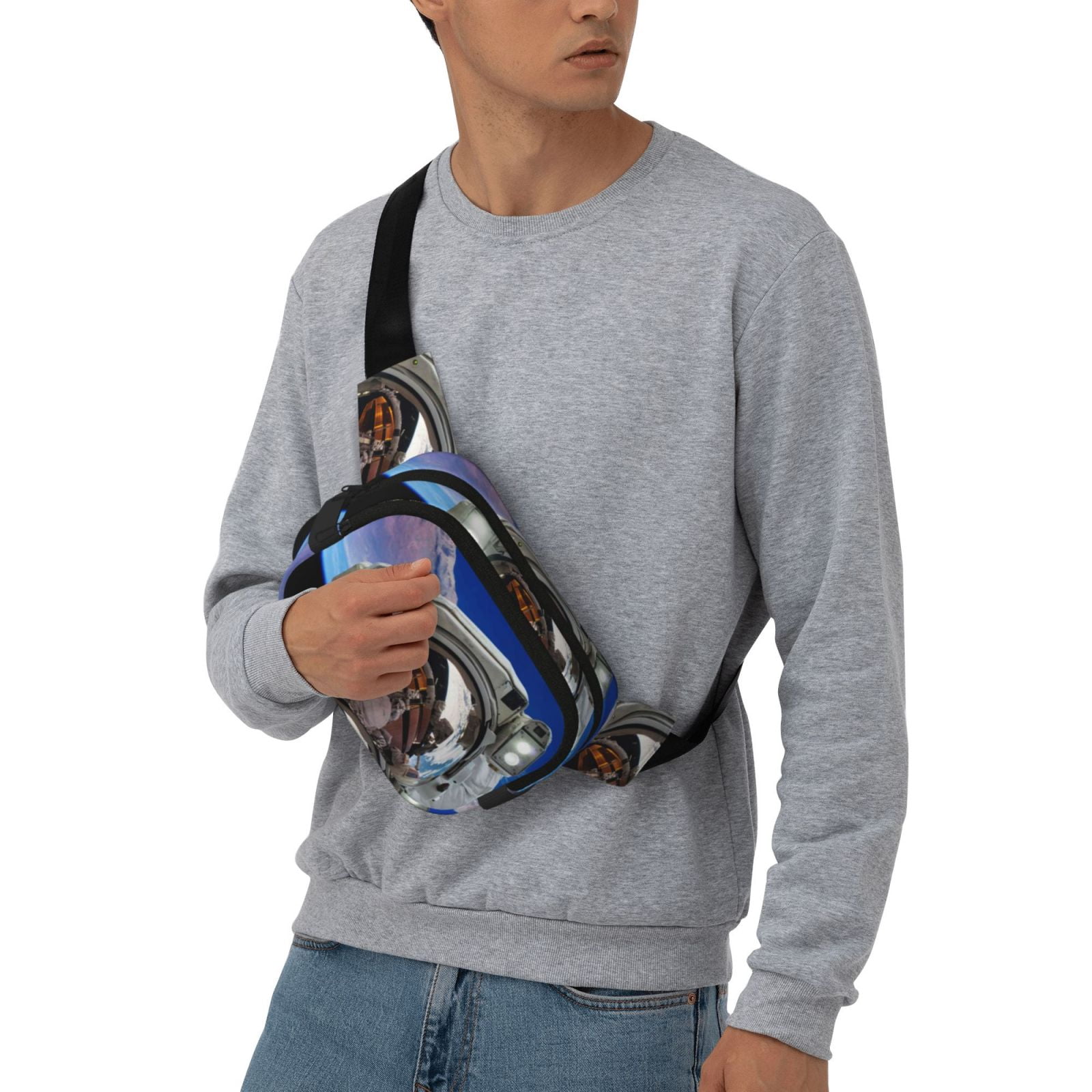 Kuqiui Astronaut in Outer Space Print Fanny Packs for Women Cross Body Waist Bag Fashionable Fanny Pack Designer Workout Hiking Waist Pack Running Travel Gym