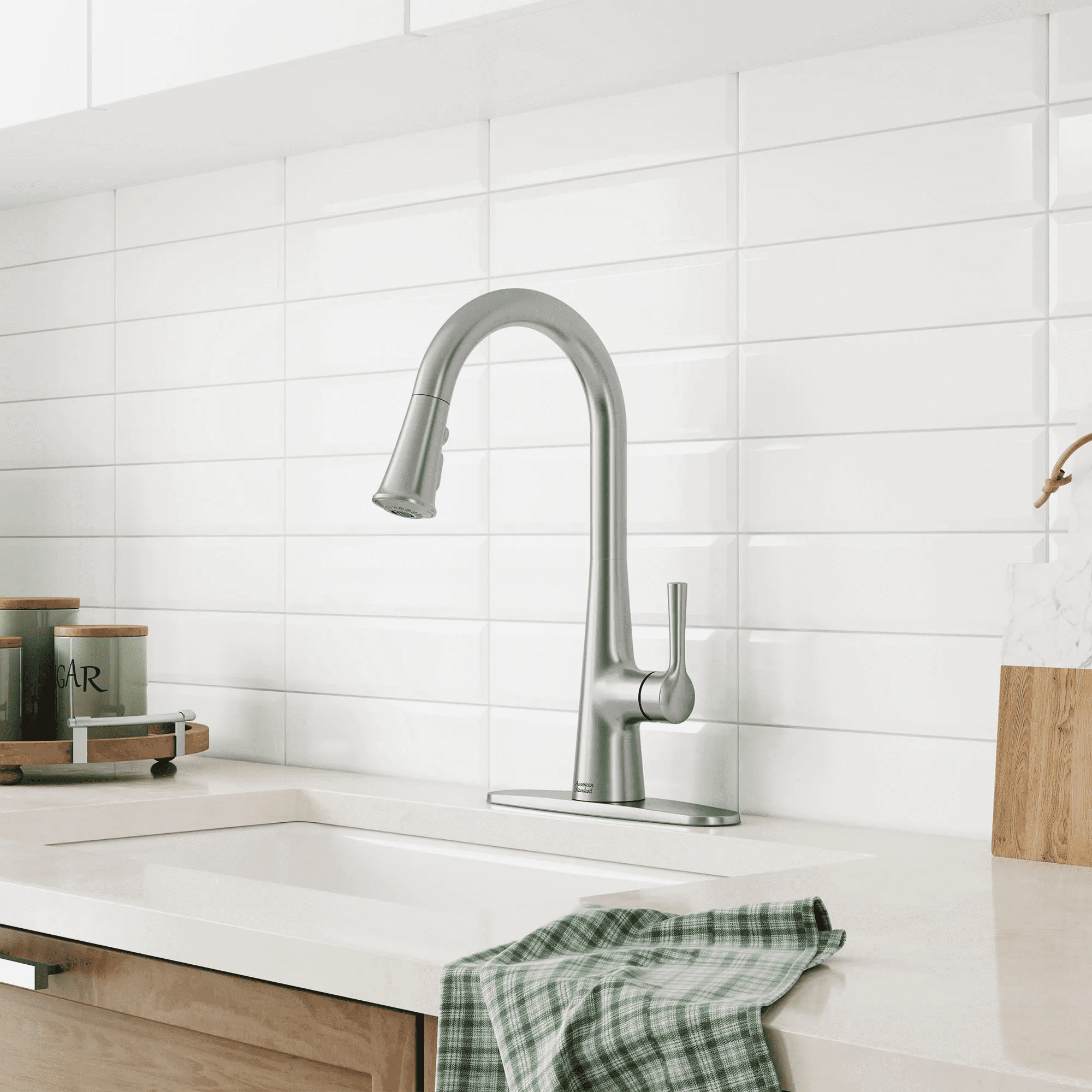 American Standard 7441300.075 Southport Pull-Down Kitchen Faucet with Sprayer, 1.8 GPM, Kitchen Faucets with Pull Down Sprayer, Stainless Steel