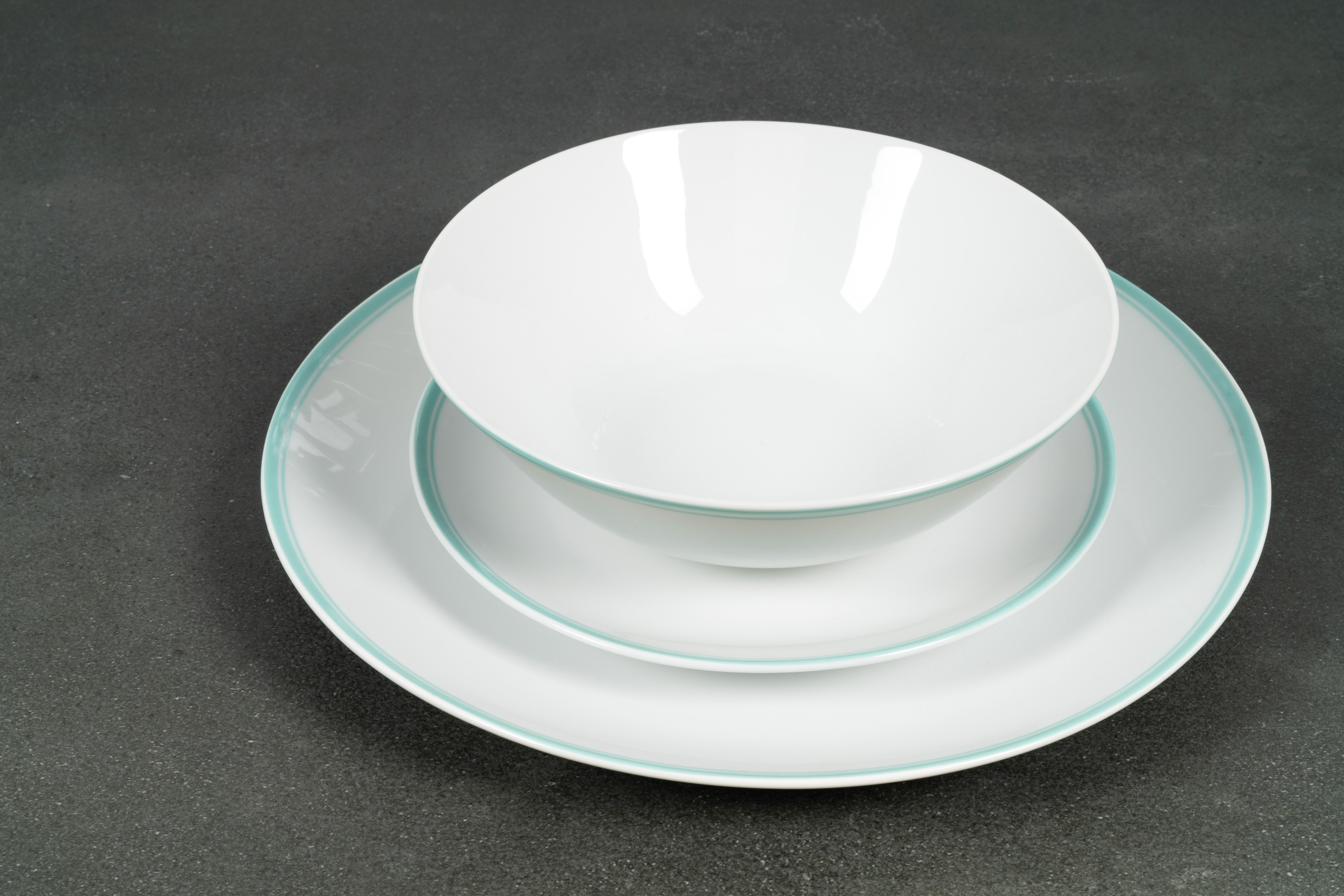 10 Strawberry Street Simply Coupe 16-Piece Ceramic Dinnerware Set, Seafoam Green