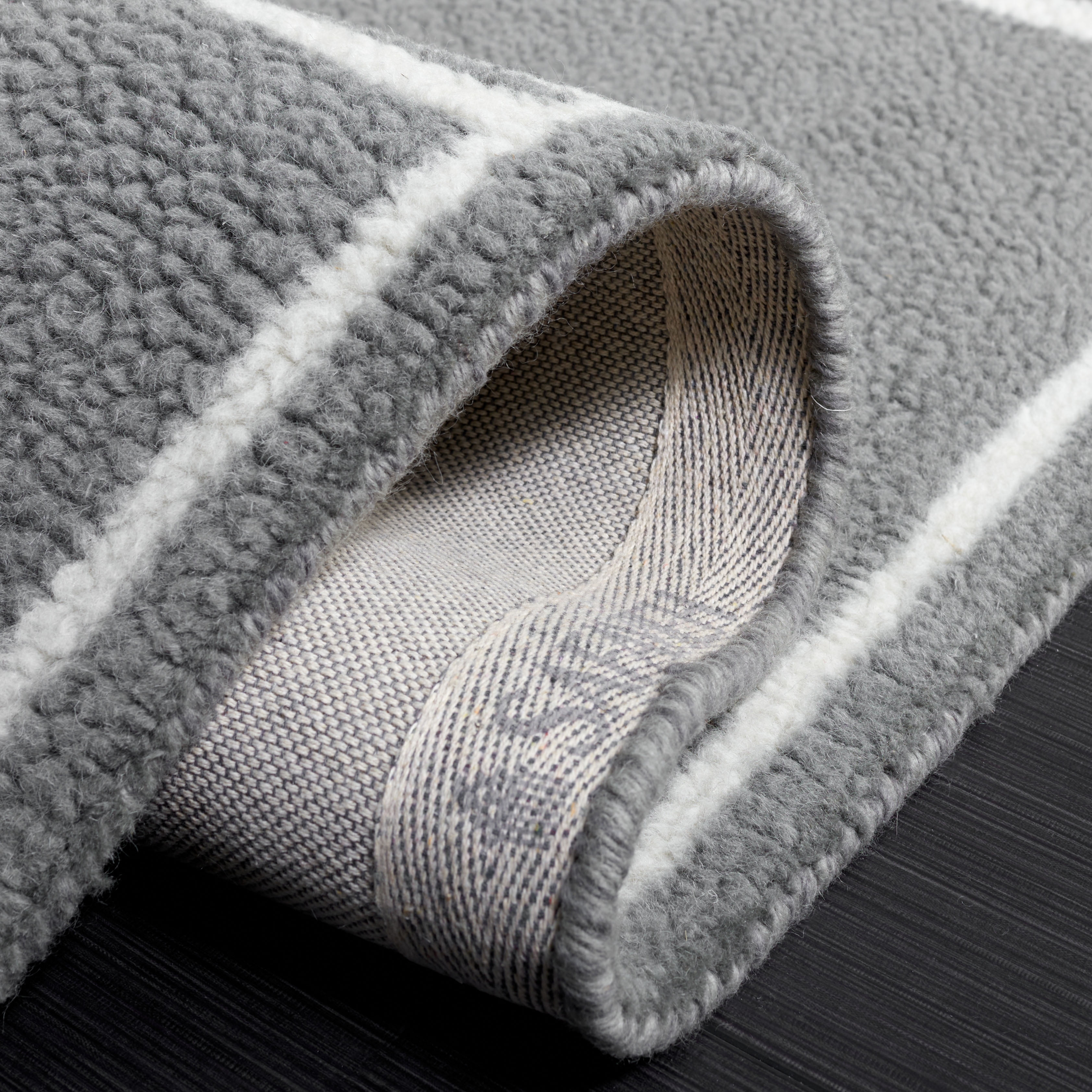 SAFAVIEH Fifth Avenue Della Abstract Area Rug, Grey/Ivory, 6' x 9'