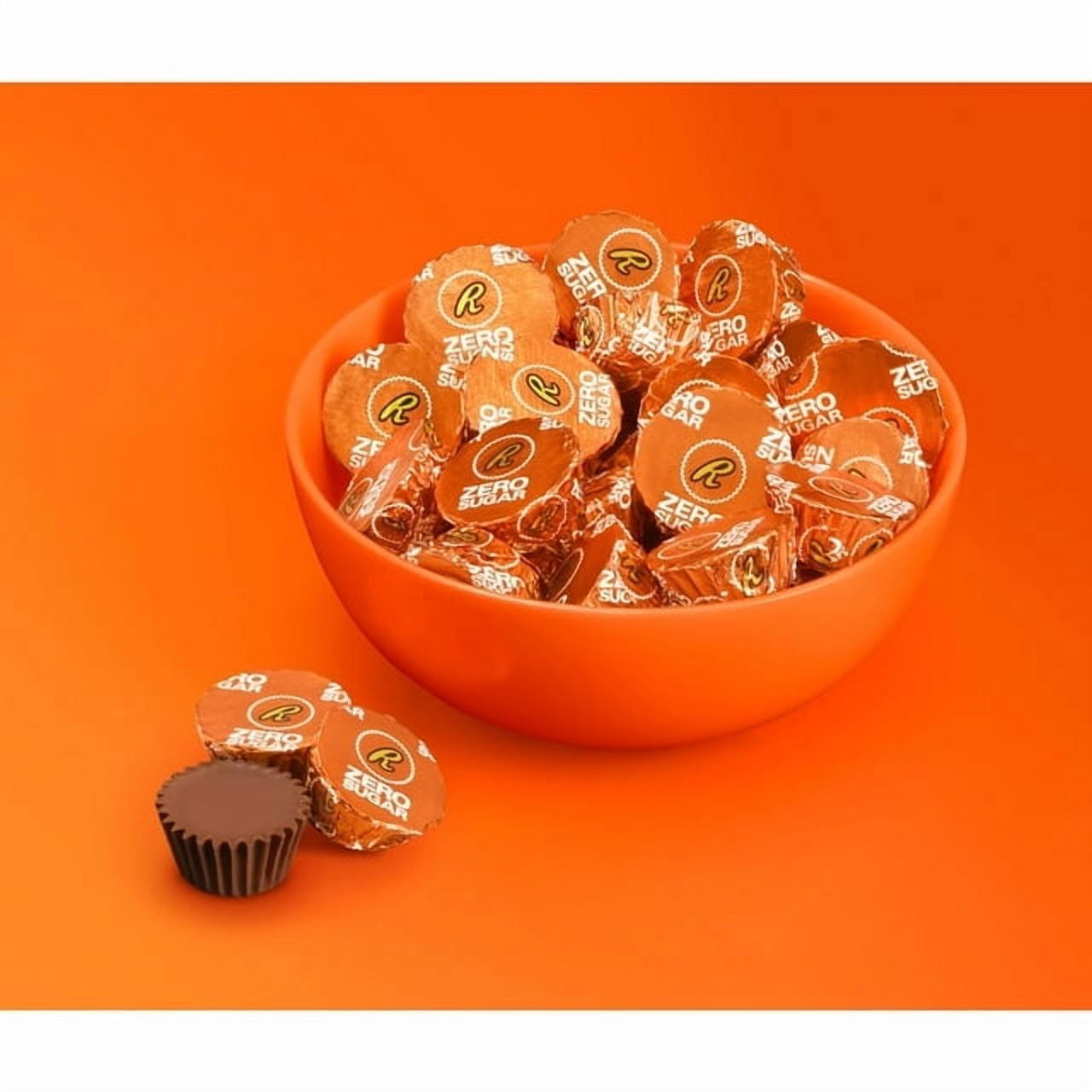 Reese’s Zero Sugar Miniatures Chocolate Peanut Butter Cups Candy Bag 15.5 oz with Olive Green Bowl by ValueNest
