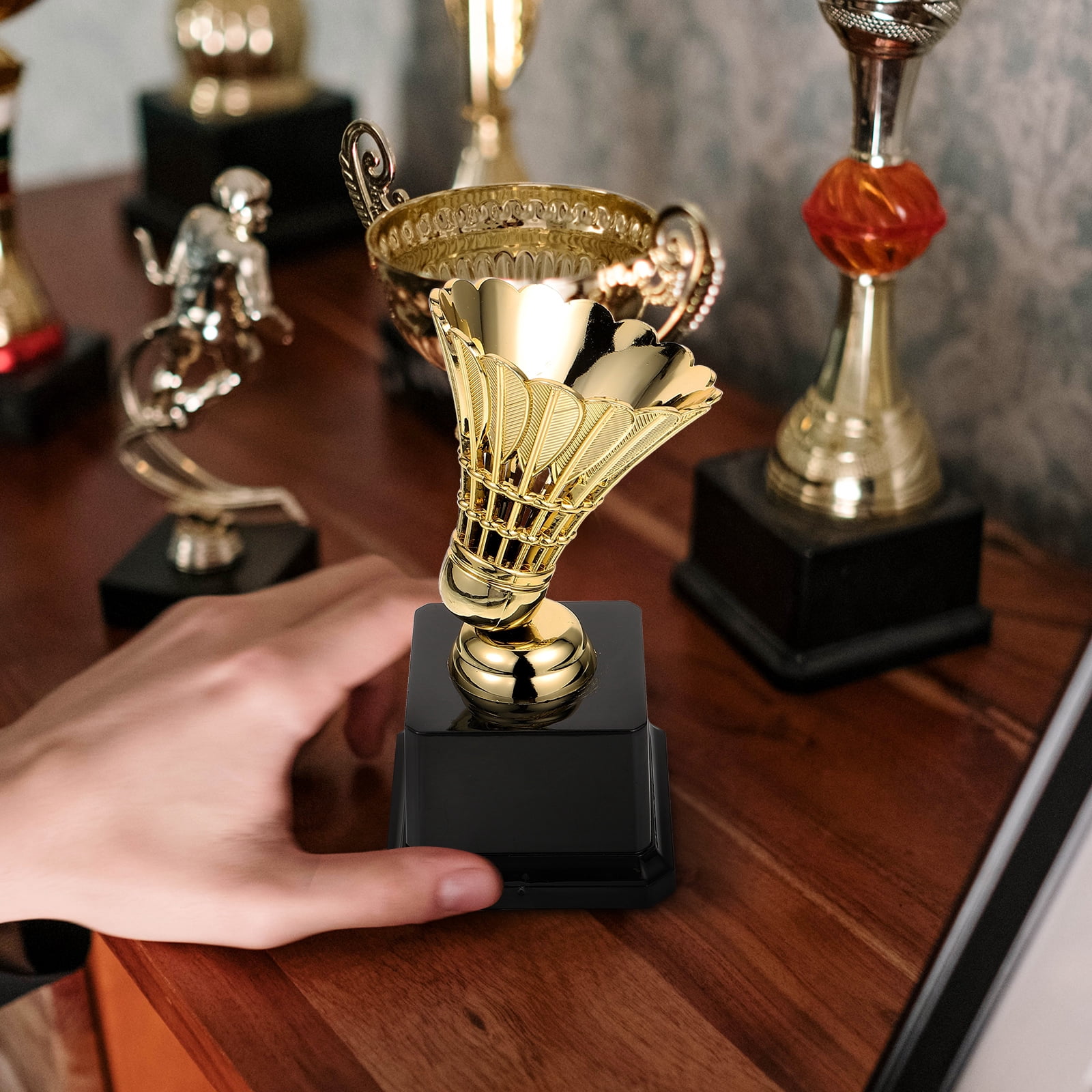 Nicehomfit Golden Badminton Trophy Award Medal for Competitions and Parties 2Pcs