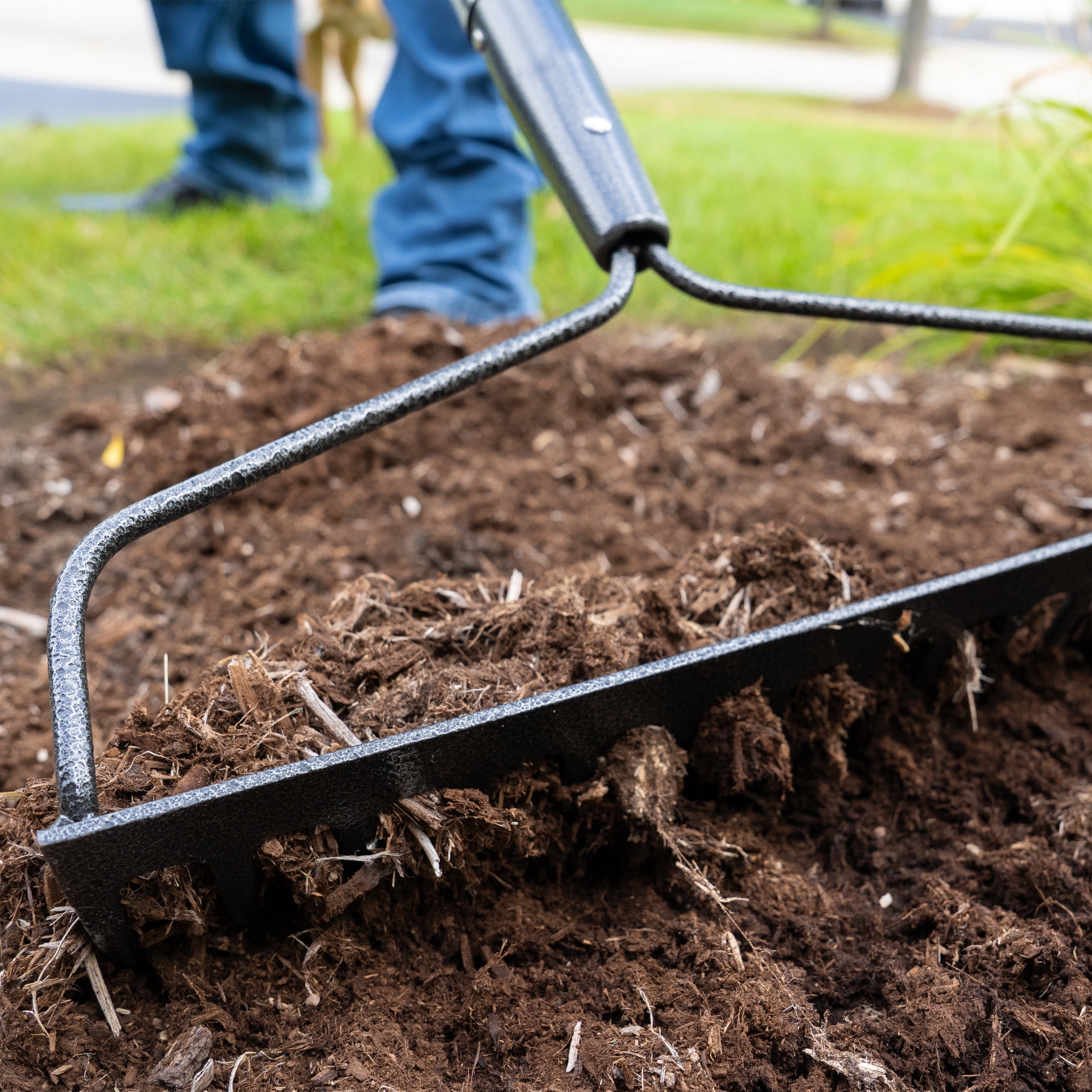 Expert Gardener Fiberglass Bow Rake with Comfort Grip and 14-Tine Design