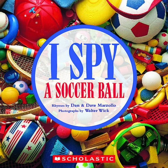 I SPY a Soccer Ball (Paperback)