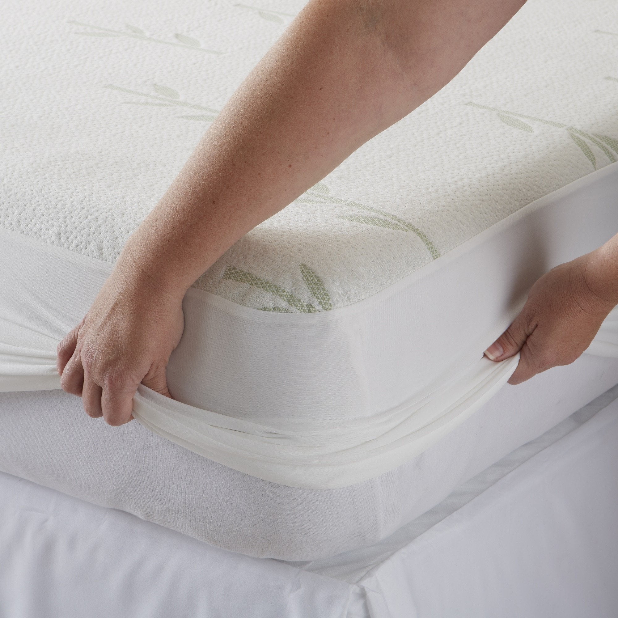 Details about   Bamboo Mattress Pad Protector Fitted Breathable Waterproof Deep Cover Polyester 