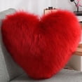 thumbnail image 3 of La almohada con forma de corazón con forma de piel es necesaria para el Día de San Valentín y el Día de la Madre. Almohada con forma de amor., 3 of 5