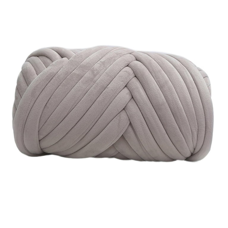 0.5kg Velvet Bulky Chunky Yarn Arm Knitting Crochet Comfortable Washable  DIY Soft Tube Giant Yarn for Throw Blanket Pillow Sweaters Scarf , Light  Gray