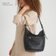 thumbnail image 2 of Bolso Hobo The Sak Sequoia Leather negro para mujer, 2 of 8