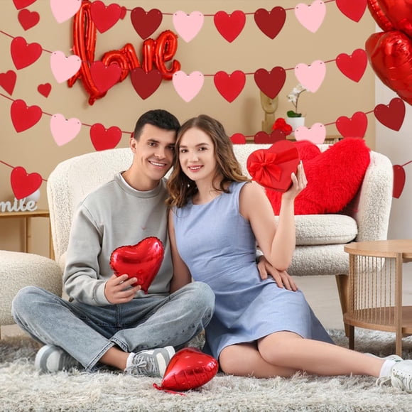 Cortina de puerta para San Valentín | Guirnalda de corazones rojos de tela no tejida | 40 hojas | Artículos románticos para bodas | Decoración colgante fácil de hacer para ventanas y oficinas