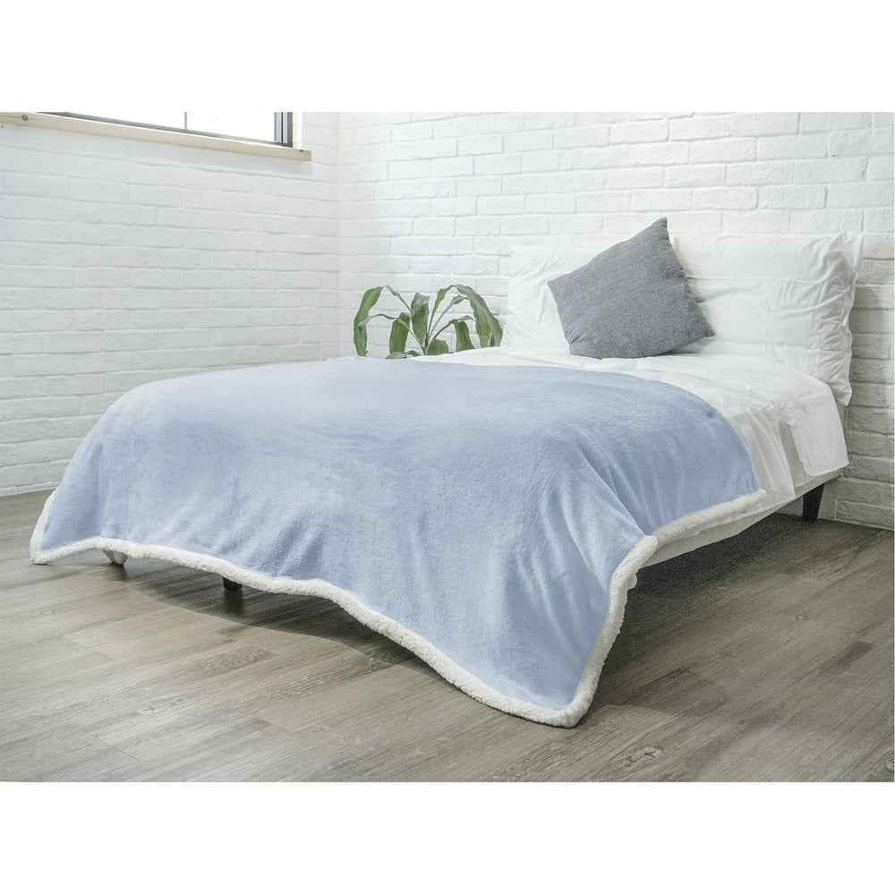 PAVILIA Plush Sherpa Fleece Blanket Throw, Twin, Light Blue Soft