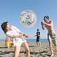 thumbnail image 1 of Pelota De Playa Inflable Con Purpurina. Pelota De Playa Inflable Con Purpurina. Pelotas de playa de juguete de 23,6 pulgadas, globos de pelota de playa de juguete para fiestas de verano (plata), 1 of 5