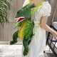 thumbnail image 3 of Animal de peluche Soledad 3D dinosaurio escolar verde con correas ajustables, 3 of 10