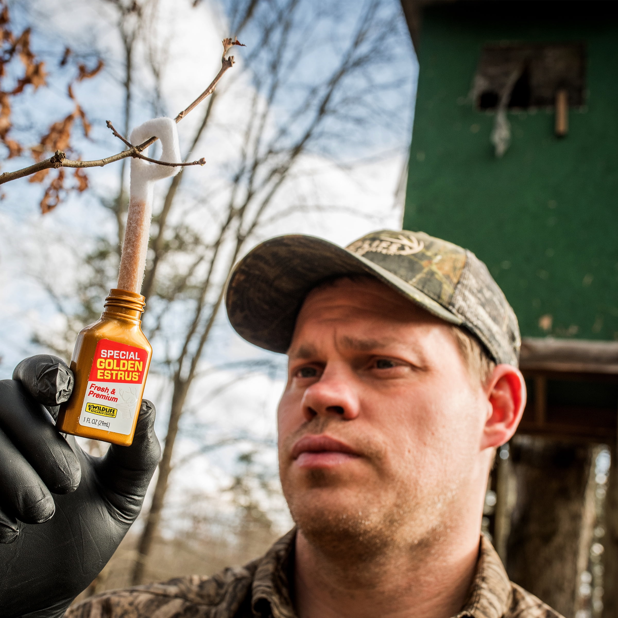 Wildlife Research Center, Special Golden Estrus, 1 fl oz Doe Estrous Hunting Scent
