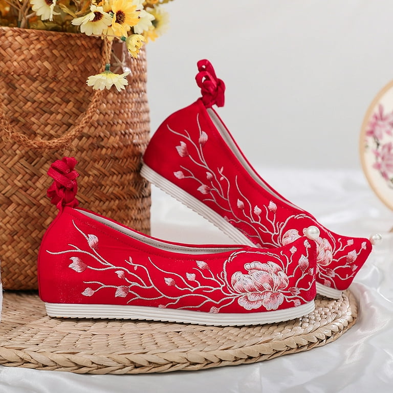 Chinese hotsell style slippers