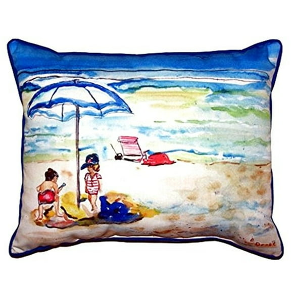 Betsy Drake SN391 11 x 14 in. Playing on the Beach Small Indoor & Outdoor Pillow