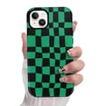 thumbnail image 1 of Funda magnética a cuadros SOKAD para iPhone 15, negro y verde, 1 of 6