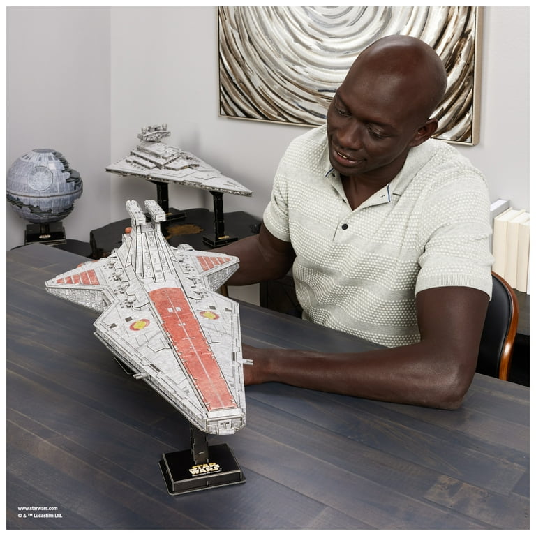 Republic Star Destroyer Model Kit Revell 1/2700 Republic Star