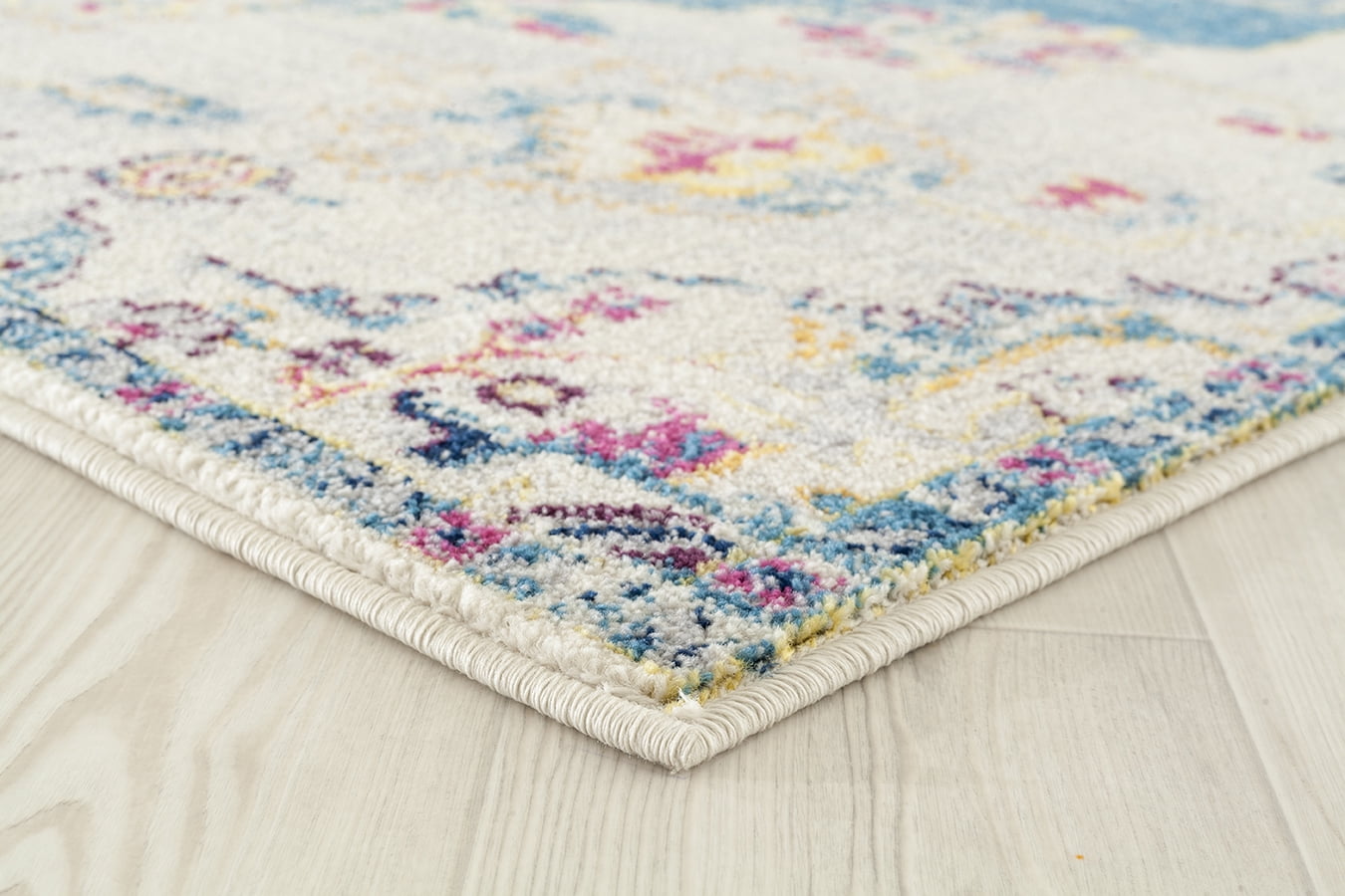 United Weavers Caledonia Mireya Farmhouse Medallion Area Rug, Blue, 12'6" x 15'