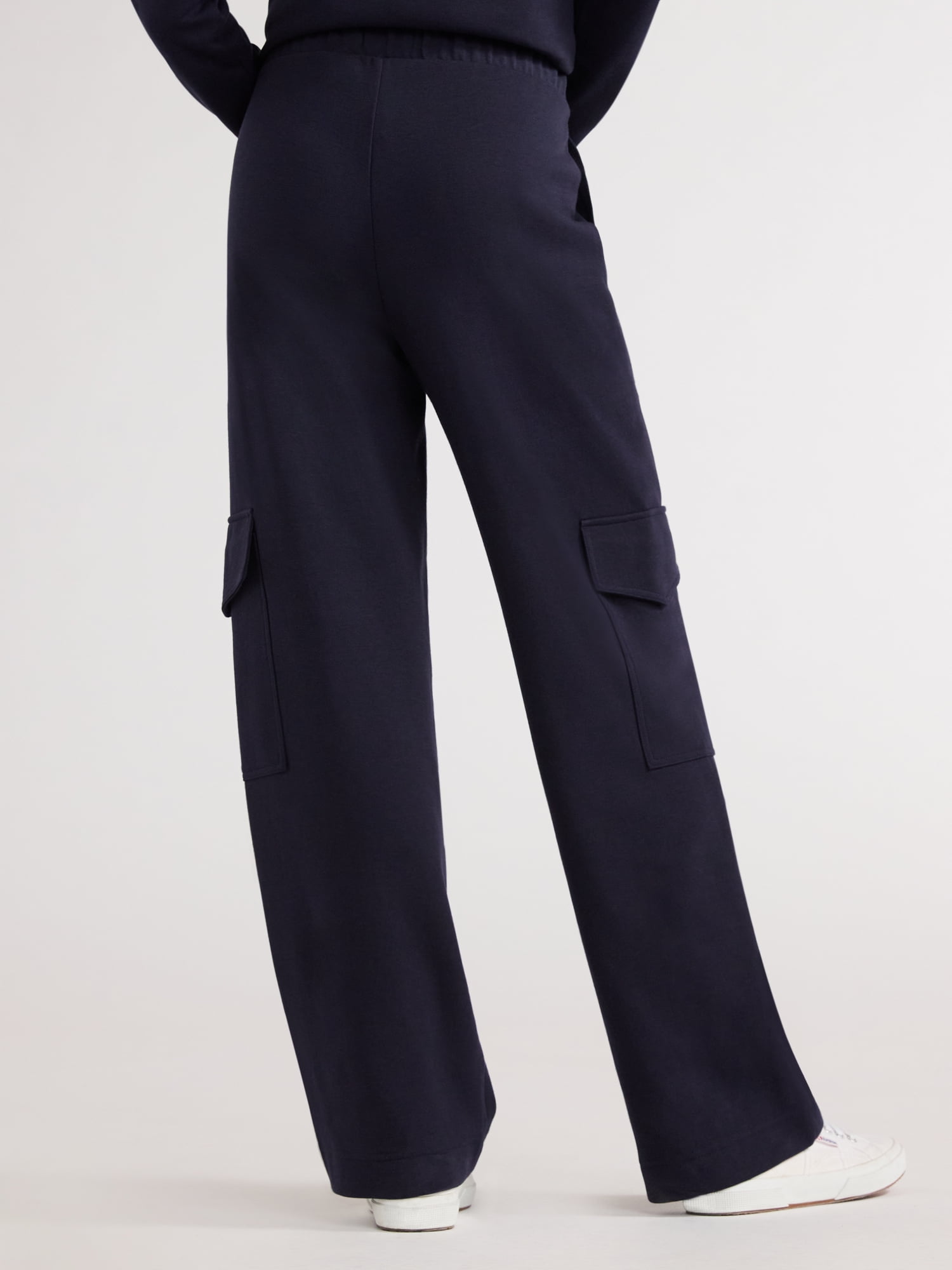Free Assembly Women's and Women's Plus Wide Leg Knit Cargo Pants, 30” Inseam, Sizes XS-4X