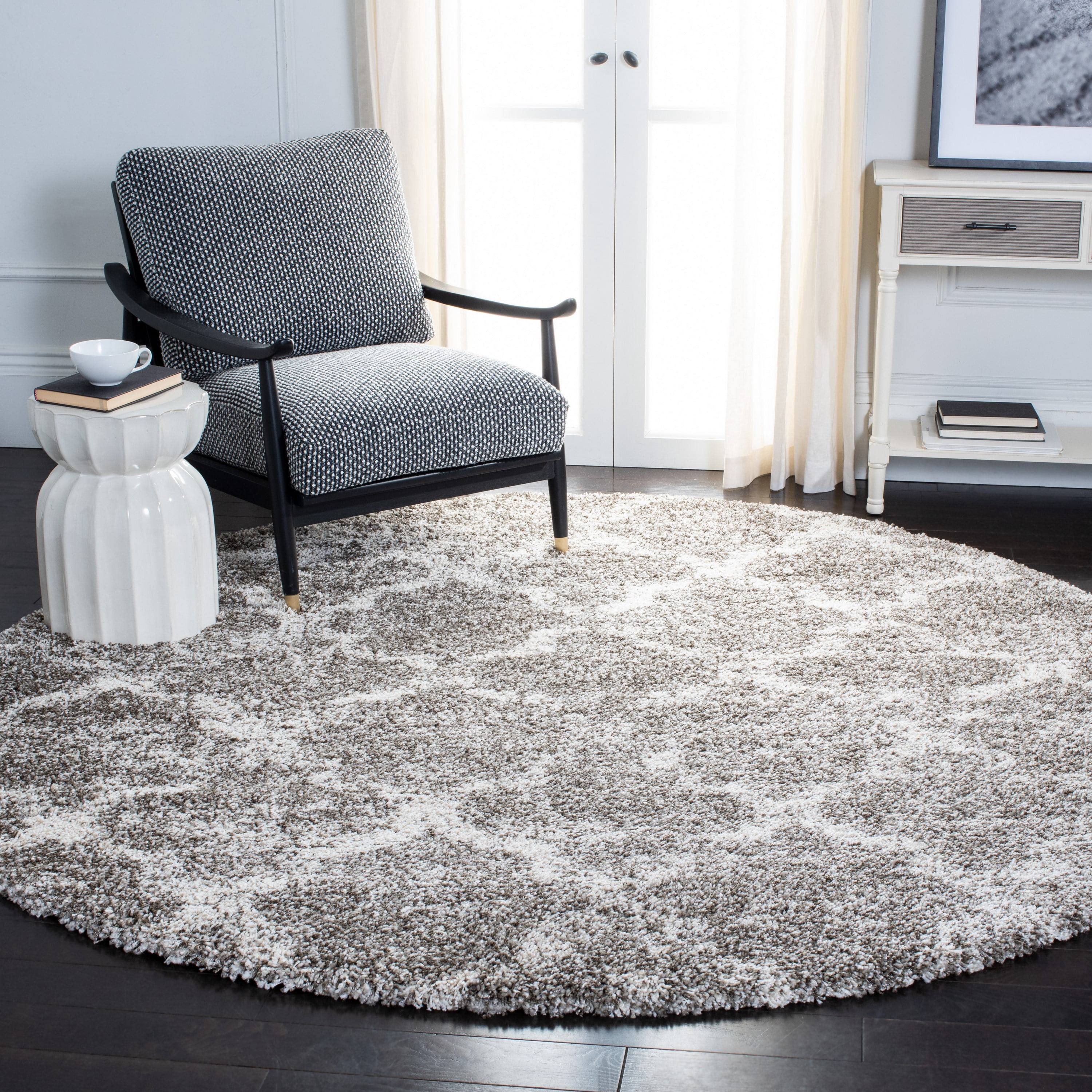 SAFAVIEH Hudson Jacqueline Quatrefoil Shag Area Rug, Grey/Ivory, 7' x 7' Round