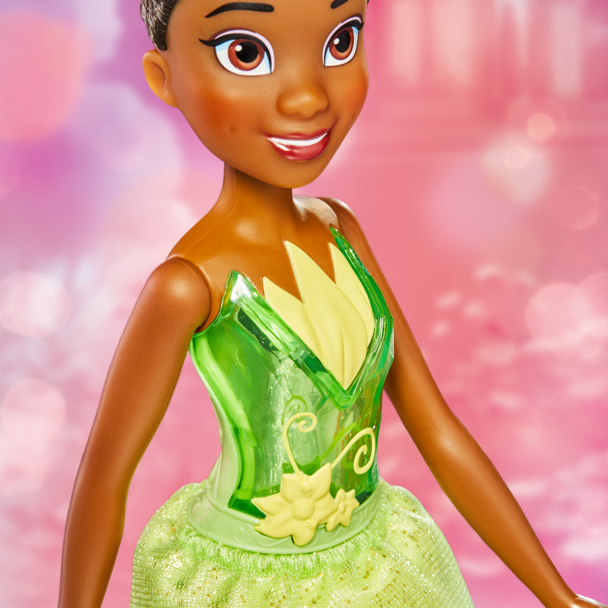 Disney Princess Royal Shimmer Tiana Fashion Doll, Accessories Included - image 5 of 9