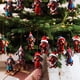 thumbnail image 2 of 10 figuras colgantes navideñas de perros salchicha para decorar el árbol de Navidad y el hogar., 2 of 7