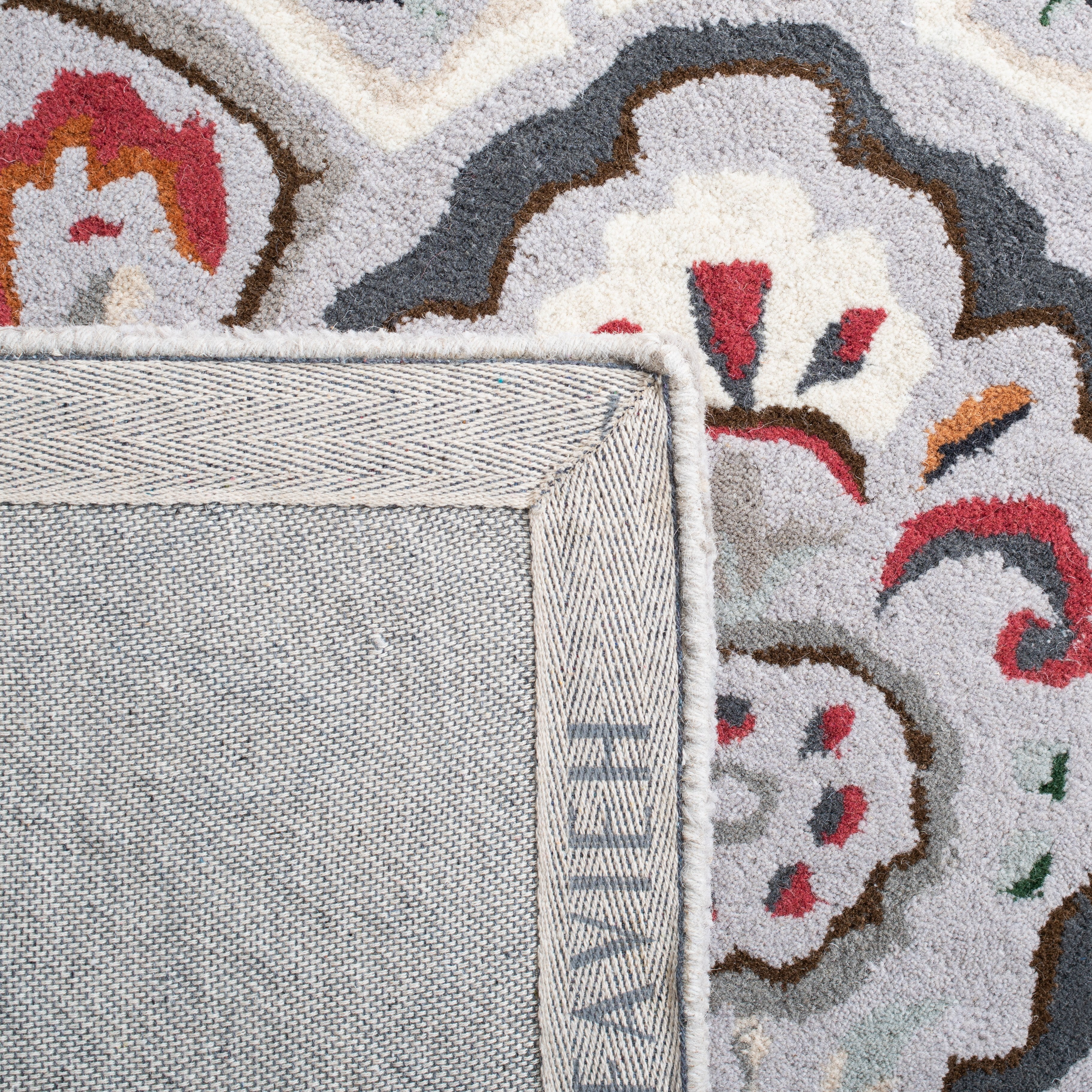 SAFAVIEH Bella Meriel Floral Paisley Wool Area Rug, Grey/Red, 4' x 6'