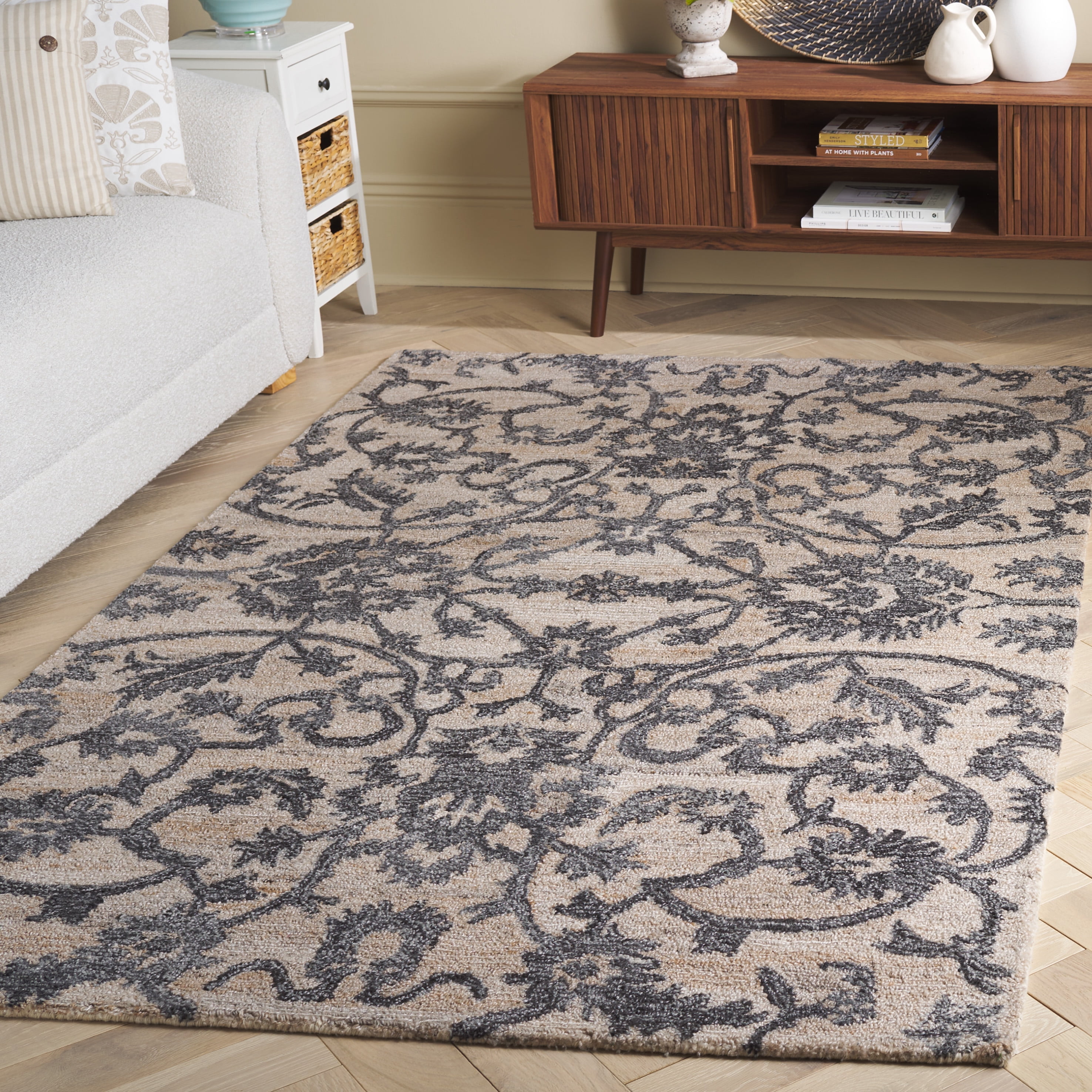 SAFAVIEH Anatolia Jamaar Floral Area Rug, Beige/Black, 6' x 6' Square