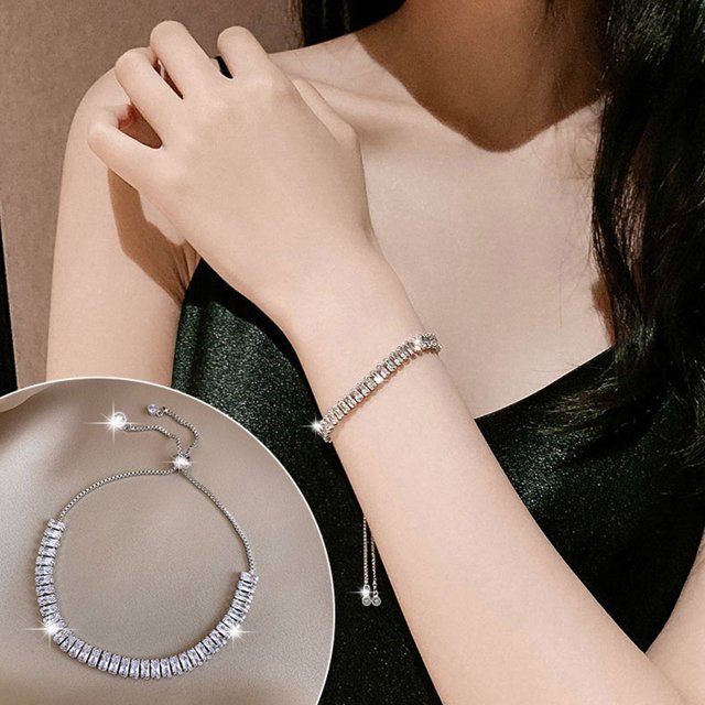 SIfdSeng Bracelet Ultra Scintillant Entièrement en Diamants Zircon Design Bracelet à Tirer Ajustable Bracelet de Haute Qualité Sens Bijoux Bracelet Simple Personnalité Qualité Bracelets Initiales de Haute Qualité pour Femmes