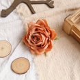 thumbnail image 1 of Cabeza de flor de rosa de tela de seda, flor artificial, flor artificial, decoración del hogar para bodas, disfraces, 1 of 6