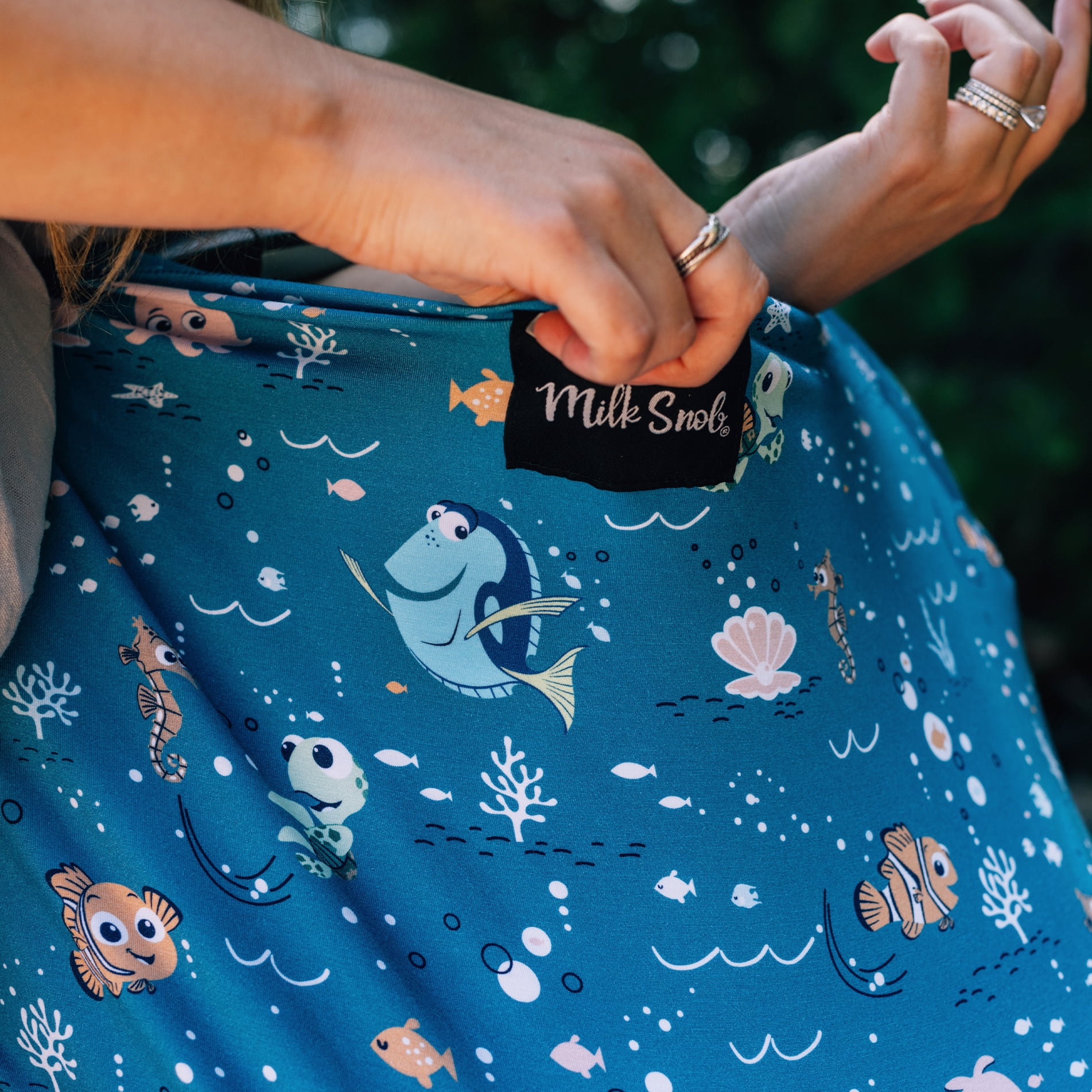 Disney Pixar Finding Nemo 5-in-1 Nursing and Car Seat Cover