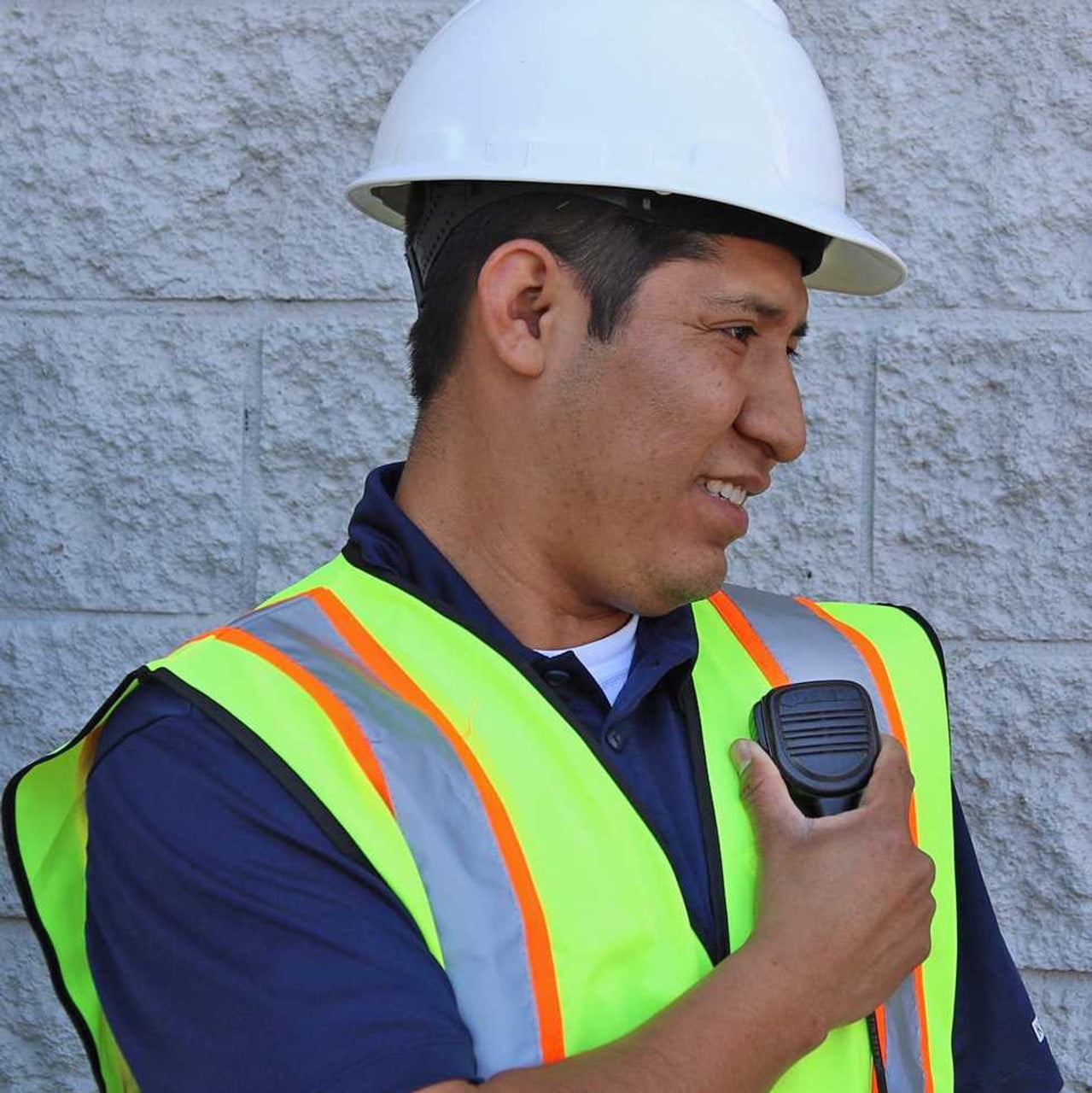 Klein BRAVO Waterproof Shoulder Speaker Mic – Rugged Compact Design
