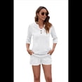 thumbnail image 2 of Conjunto de Camiseta Holgada de Corta con Cuello en V y Pantalones Cortos con Bolsillo para Mujer, Color Liso, , Talla XL, 2 of 6