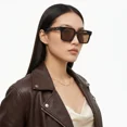 thumbnail image 1 of Lunettes de Soleil Polarisées Style Carré pour Femmes VLIZ Strata, 1 of 8