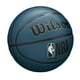 thumbnail image 2 of Baloncesto Wilson NBA Forge para interiores y exteriores, color verde azulado, tallas 6-28,5, 2 of 7
