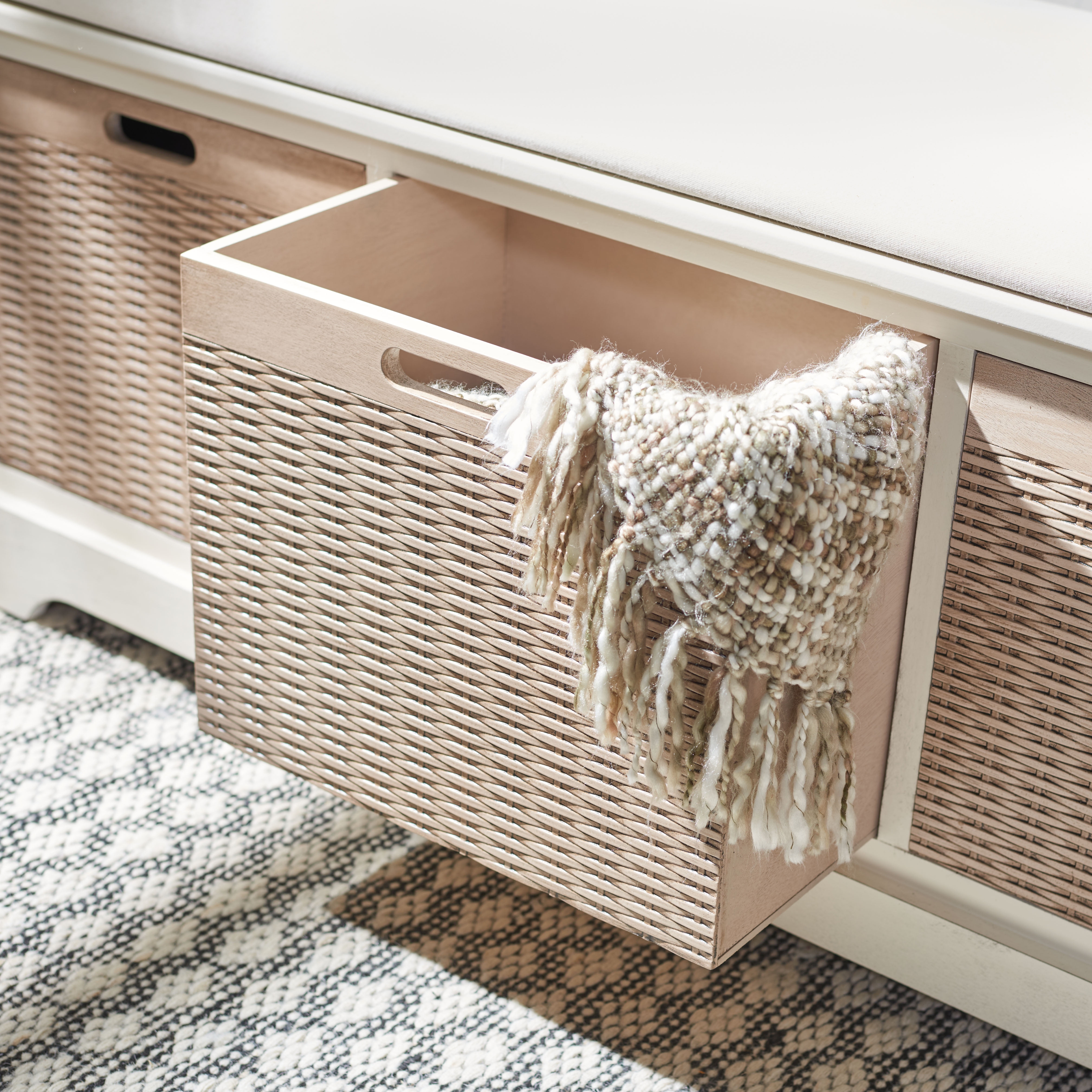 SAFAVIEH Landers 3 Drawer Storage Bench with Cushion, Distressed White