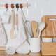 thumbnail image 5 of Uxcell 12 Pcs Ganchos en S de Cuero PU, Ganchos Multifuncionales en Forma de S para Colgar Abrigo, Toalla, Camping, Cocina, Baño, Mango, Beige, 5 of 7