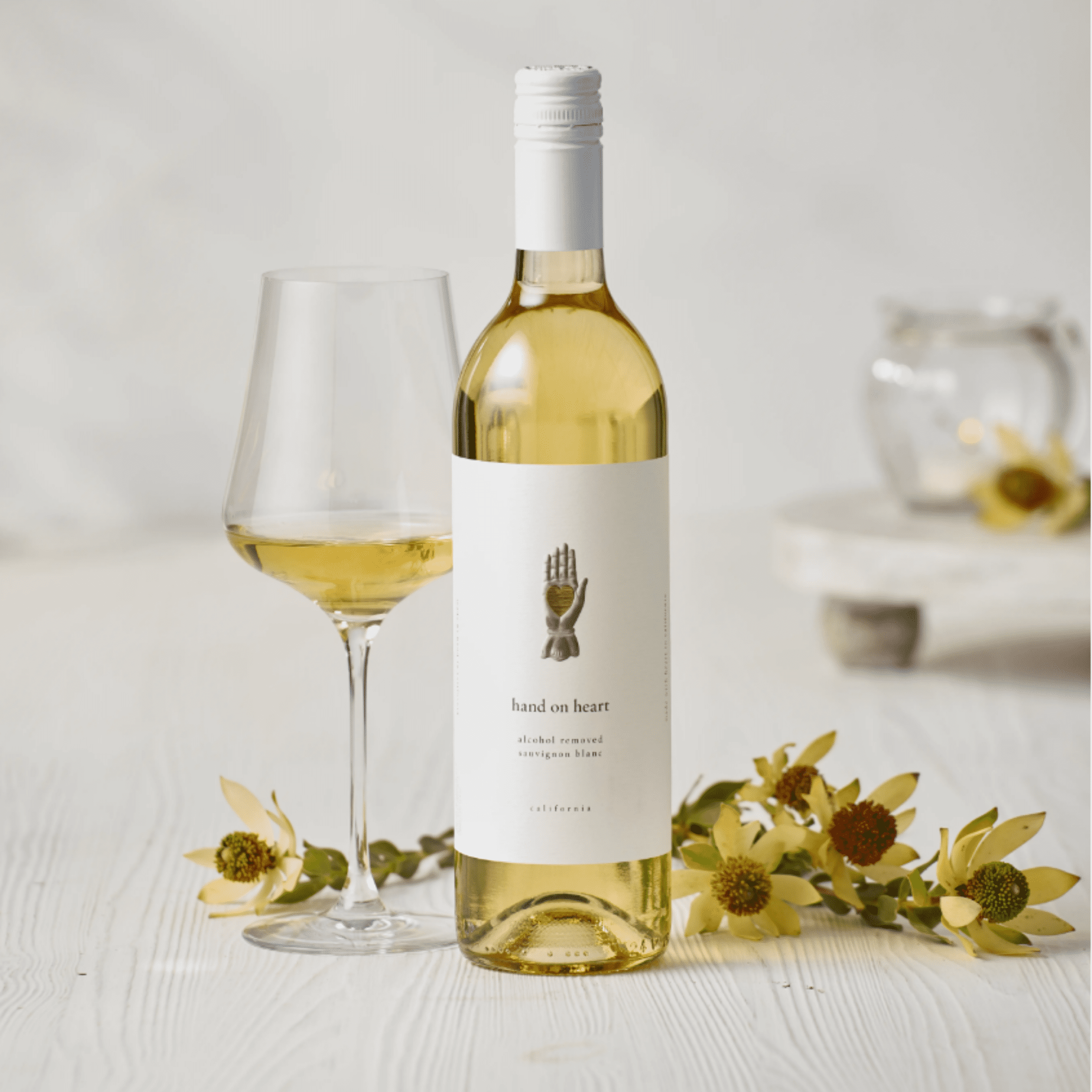 Hand on Heart Non-Alcoholic Sauvignon Blanc - 4 Pack
