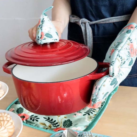 Clearance Oven Mitts under $5 Oven And Pot Holder Covers Heat Fabric Pot Holder Gloves Green Flower Heat Insulation Pad Triangle Pot Handle Gloves