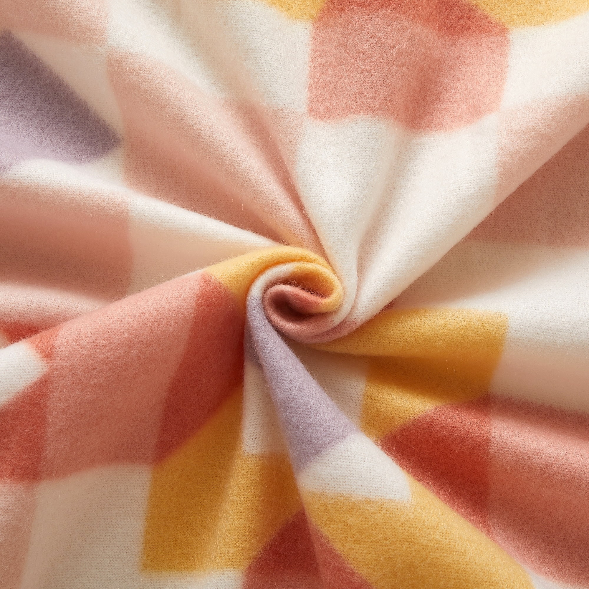 Mainstays Fleece Throw Blanket, Geometric Pattern, 50 in x 60 in