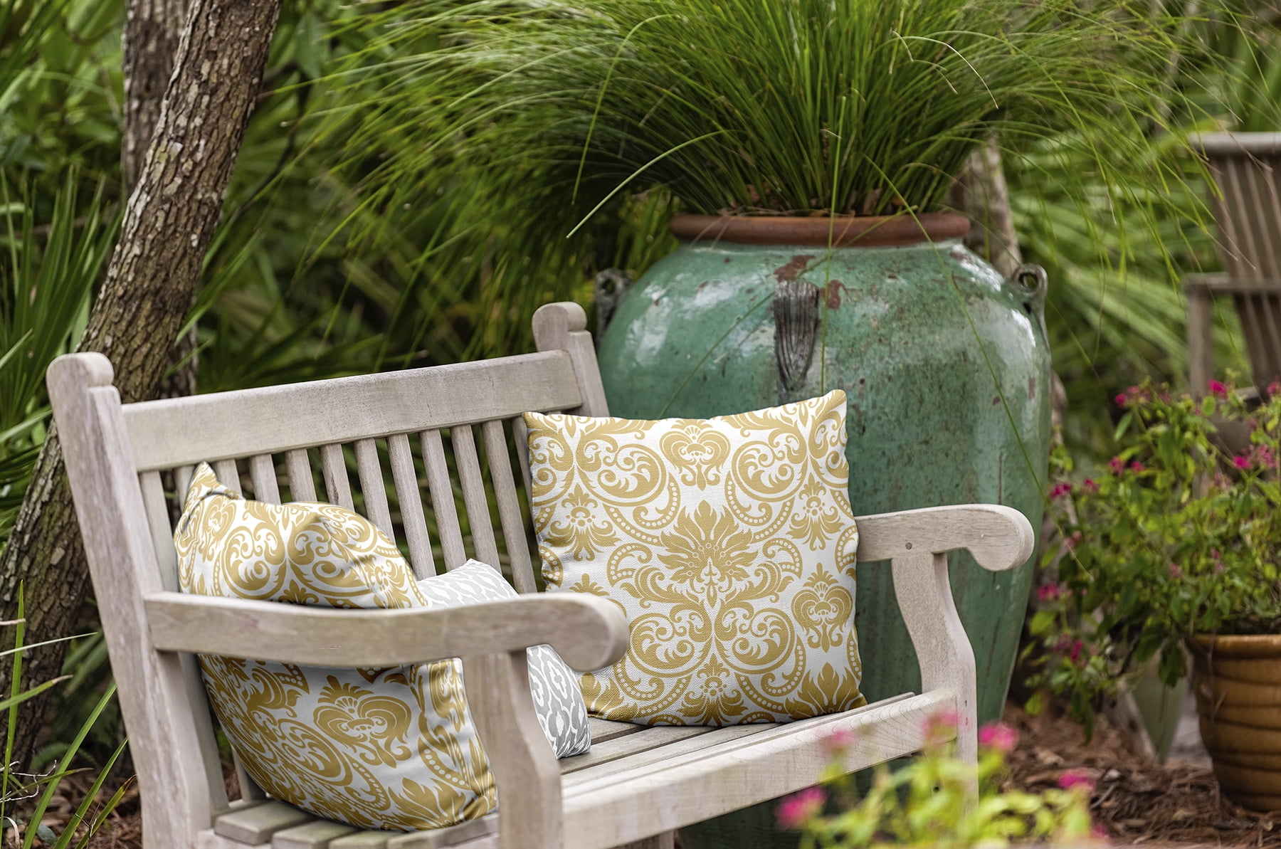 Simply Daisy 16" x 16" Alexys Polyester Indoor/Outdoor Throw Pillow, Gold