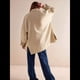thumbnail image 5 of Chaqueta Vaquera Urbana para Mujer: Chaqueta Vaquera Estilo Boyfriend, Holgada, de Larga y con Botones Al Frente. Crema M, 5 of 7
