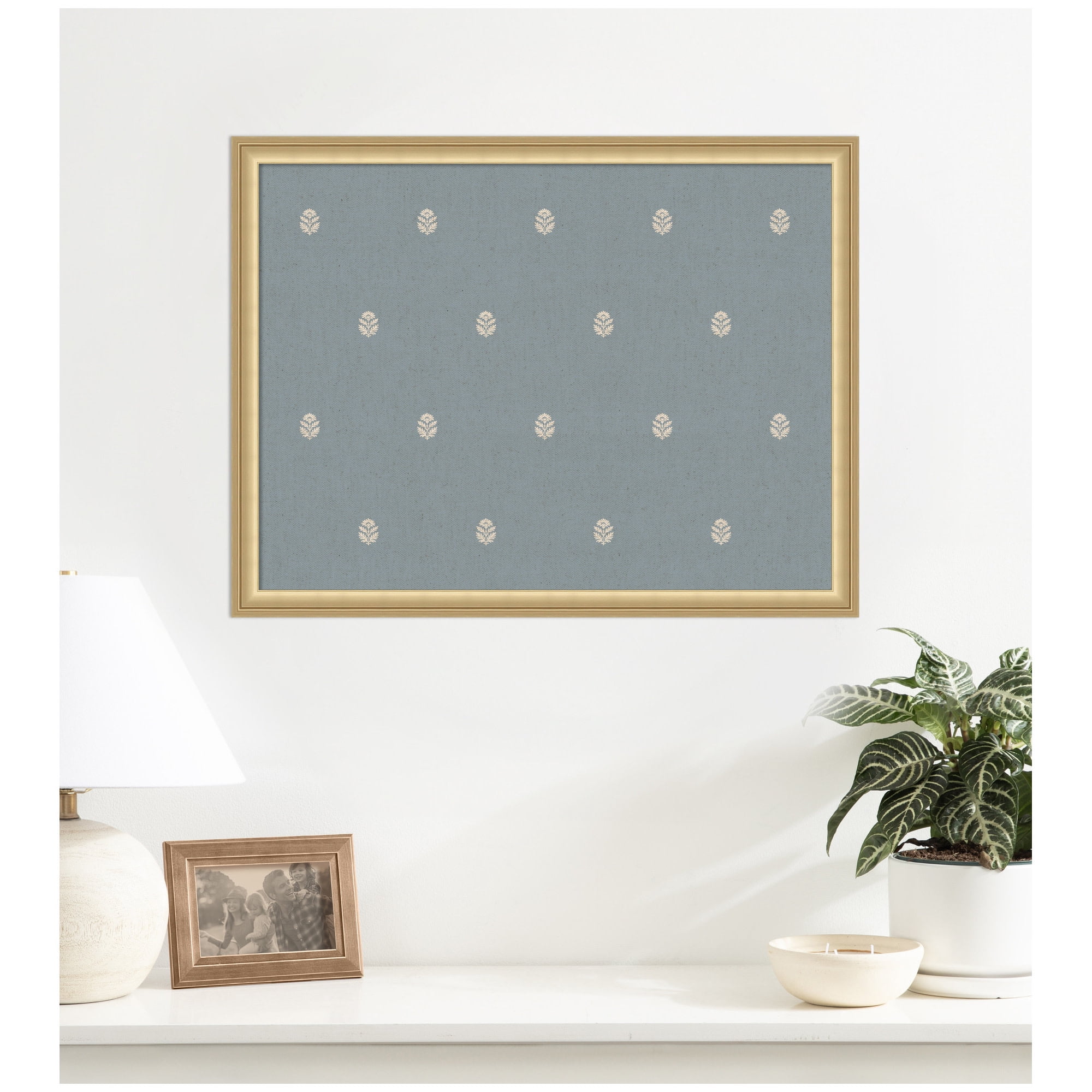 Kate and Laurel Framed Fabric Pinboard 26 x 20, Blue Botanical Block Print Printed Linen Classic Bulletin Board for Use as a Vision Board or Wall Organization, Florence Gold Frame