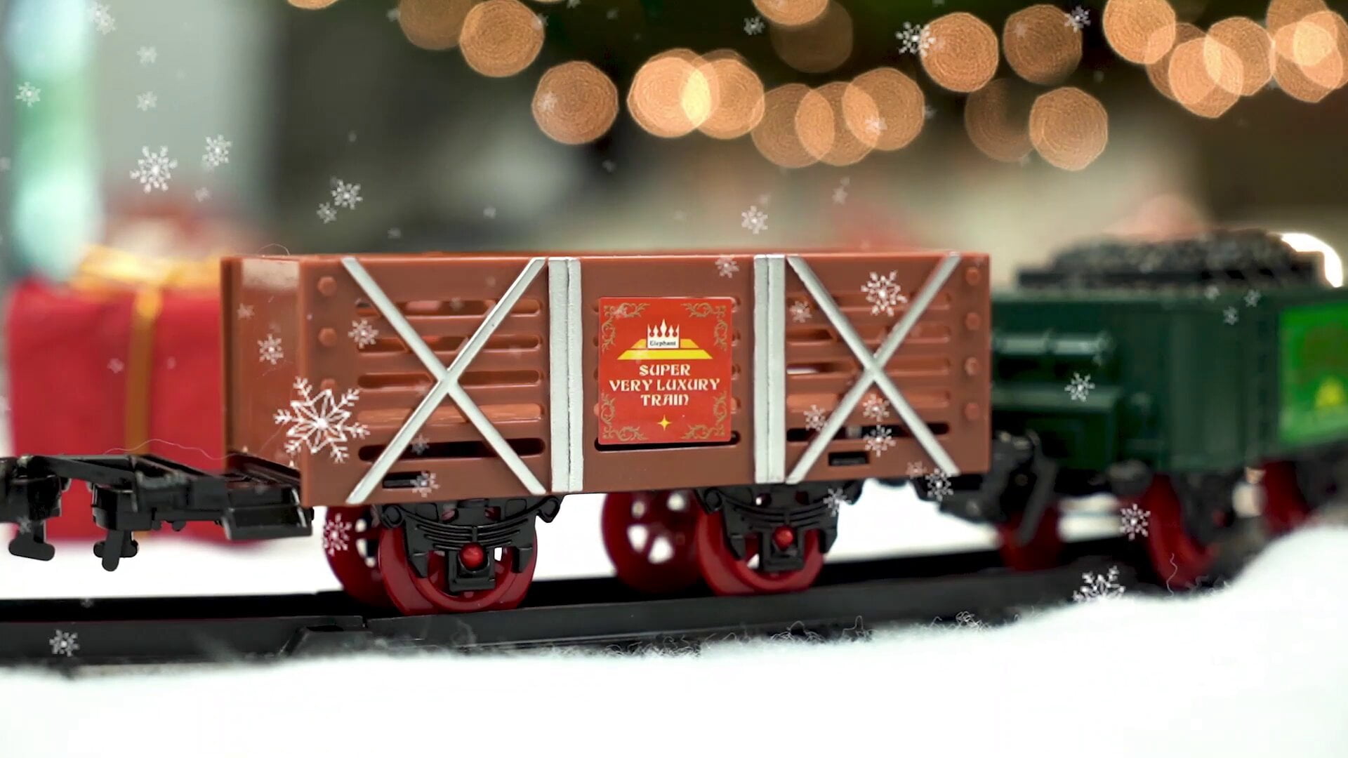 Kids Santa Claus Train Playset – Moving Holiday Train with Sound & Lights, Easy-to-Assemble Tracks & Carriages, Christmas Gift for Boys & Girls