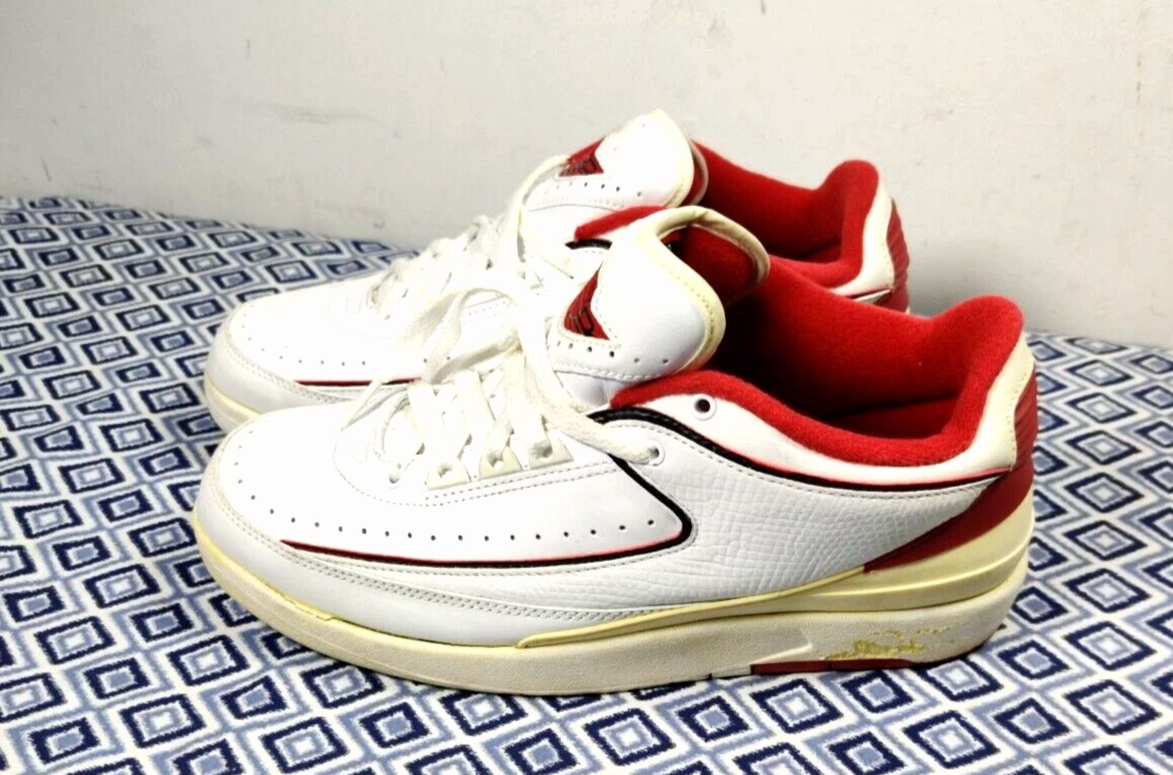 retro 2 varsity red